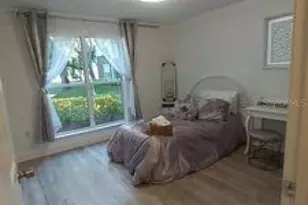 10024 Strafford Oak Ct, Tampa, FL 33624 - Photo 12
