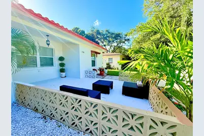 1500 77th Street N, Saint Petersburg, FL 33710 - Photo 8
