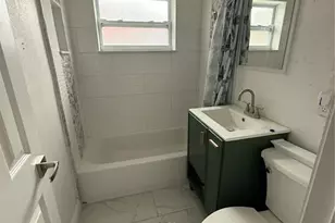 1557 Robinson Dr N, Saint Petersburg, FL 33710 - Photo 26