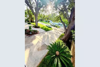 1557 Robinson Drive N, Saint Petersburg, FL 33710 - Photo 34