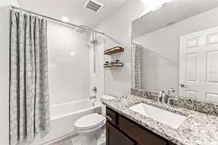 6136 Voyagers Pl, Apollo Beach, FL 33572 - Photo 24