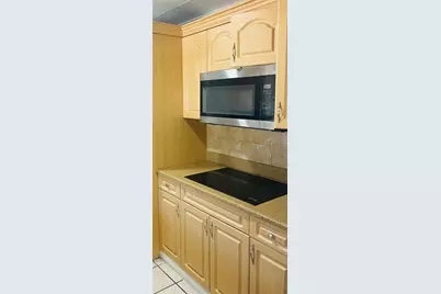 6524 La Mesa Circle, Tampa, FL 33634 - Photo 8