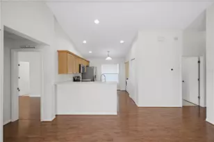 11426 Bay Gardens Loop, Riverview, FL 33569 - Photo 8