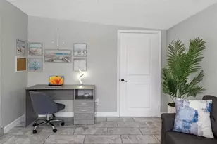2613 E 111th Ave, Tampa, FL 33612 - Photo 16