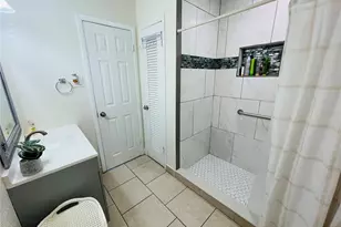 2307 W Hamilton Ave, Tampa, FL 33604 - Photo 12