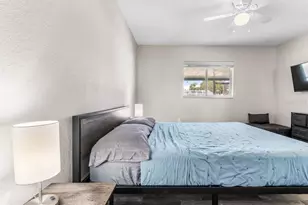 7036 13th St E, Sarasota, FL 34243 - Photo 14