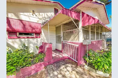 2121 10th Street S, Saint Petersburg, FL 33705 - Photo 6