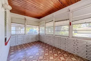 2121 10th St S, Saint Petersburg, FL 33705 - Photo 40