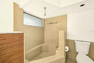 25 Country Club Dr, Largo, FL 33771 - Photo 30