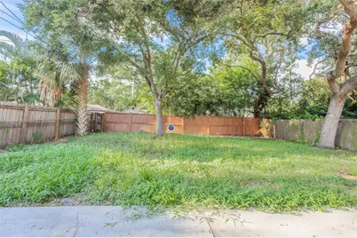 8081 28th Avenue N, Saint Petersburg, FL 33710 - Photo 26