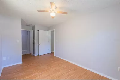 8081 28th Avenue N, Saint Petersburg, FL 33710 - Photo 8