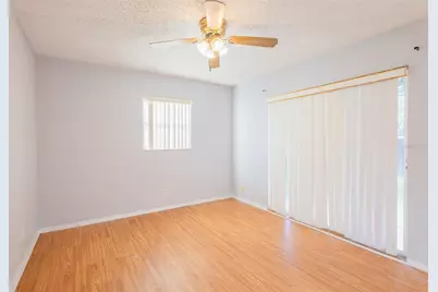 8081 28th Avenue N, Saint Petersburg, FL 33710 - Photo 20