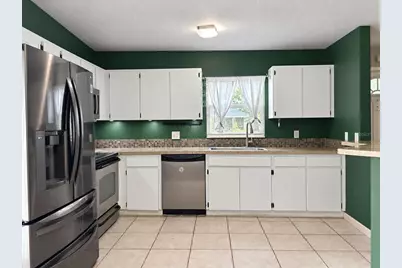 9620 N Connechusett Road, Tampa, FL 33617 - Photo 4