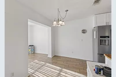 1907 Canterbury Lane #4, Sun City Center, FL 33573 - Photo 8