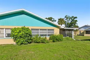 1907 Canterbury Ln, Sun City Center, FL 33573 - Photo 28