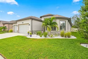 1927 Jullee Ln, Palm Harbor, FL 34683 - Photo 2