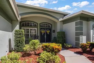 2105 Boot Lake Cir, Tampa, FL 33612 - Photo 2