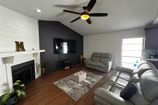 6109 E 130th Ave, Temple Terrace, FL 33617 - Photo 2