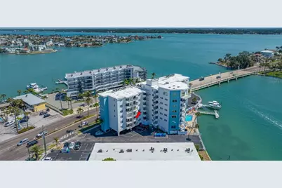 285 107 Avenue #306, Treasure Island, FL 33706 - Photo 1