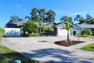1521 Foxcroft Dr W, Palm Harbor, FL 34683 - Photo 2