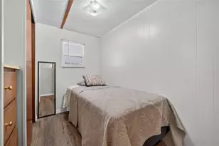 39053 Ola Ave, Zephyrhills, FL 33542 - Photo 20
