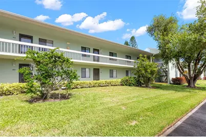 128 Nancy Drive, Oldsmar, FL 34677 - Photo 2
