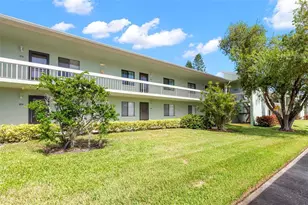 128 Nancy Dr, Oldsmar, FL 34677 - Photo 2