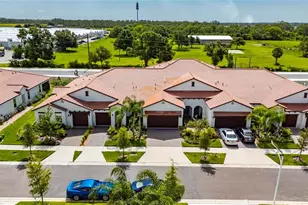 17334 Holly Wl Ave, Wimauma, FL 33598 - Photo 8