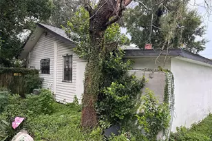 915 E 122nd Ave, Tampa, FL 33612 - Photo 22