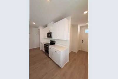1475 Brekey Way, Zephyrhills, FL 33542 - Photo 2