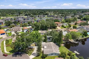 10744 Drummond Rd, Tampa, FL 33615 - Photo 10