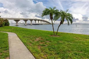 126 1st St E, Tierra Verde, FL 33715 - Photo 36