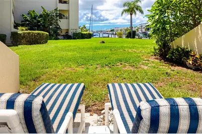 126 1st Street E #102, Tierra Verde, FL 33715 - Photo 4