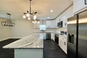 3218 Delray Dr, Tampa, FL 33619 - Photo 10