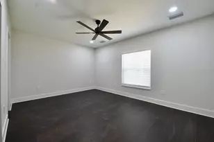 3218 Delray Dr, Tampa, FL 33619 - Photo 20