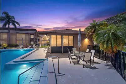 1575 Greenlea Drive #9, Clearwater, FL 33755 - Photo 4