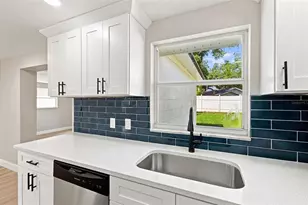 4606 Ashland Dr, Tampa, FL 33610 - Photo 16