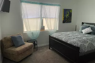 717 Dartmoor St N, Saint Petersburg, FL 33701 - Photo 8