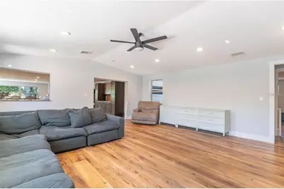 12705 Park Boulevard, Seminole, FL 33776 - Photo 8