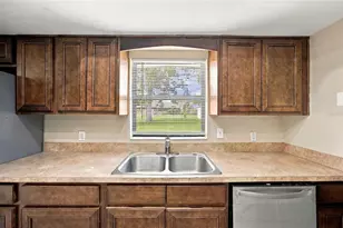 7021 Sheffield Dr, Lakeland, FL 33810 - Photo 6