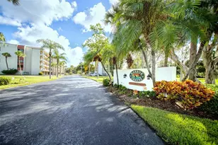 9490 Harbor Greens Way, Seminole, FL 33776 - Photo 2