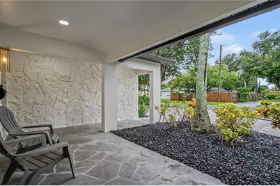 2649 64th Way N, Saint Petersburg, FL 33710 - Photo 6