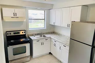 920 E Seneca Ave, Tampa, FL 33612 - Photo 16