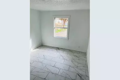 920 E Seneca Avenue, Tampa, FL 33612 - Photo 14
