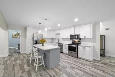 425 Wayfarer Court, Tarpon Springs, FL 34689 - Photo 8