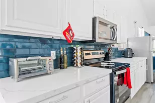 137 S Roma Way, Kissimmee, FL 34746 - Photo 6