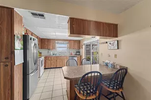 8351 Fox Hollow Dr, Port Richey, FL 34668 - Photo 6