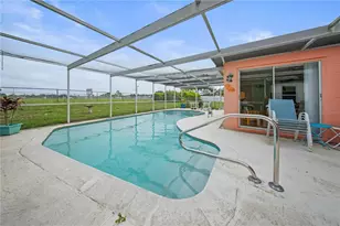 8351 Fox Hollow Dr, Port Richey, FL 34668 - Photo 18