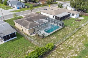 8351 Fox Hollow Dr, Port Richey, FL 34668 - Photo 20