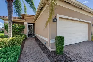 4904 Rock Island Ct, Wimauma, FL 33598 - Photo 2